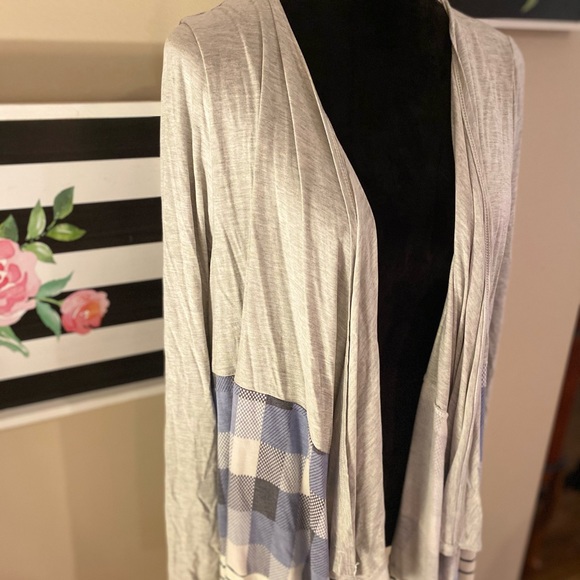 Pattern Block Cardigan - Picture 2 of 6